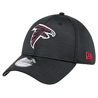 Men's New Era Black Atlanta Falcons  Active Tech 39THIRTY Flex Hat