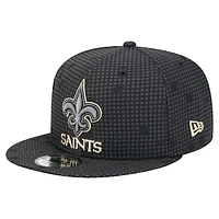 Men's New Era Black New Orleans Saints Midnight Ink Pop Outline 9FIFTY Snapback Hat