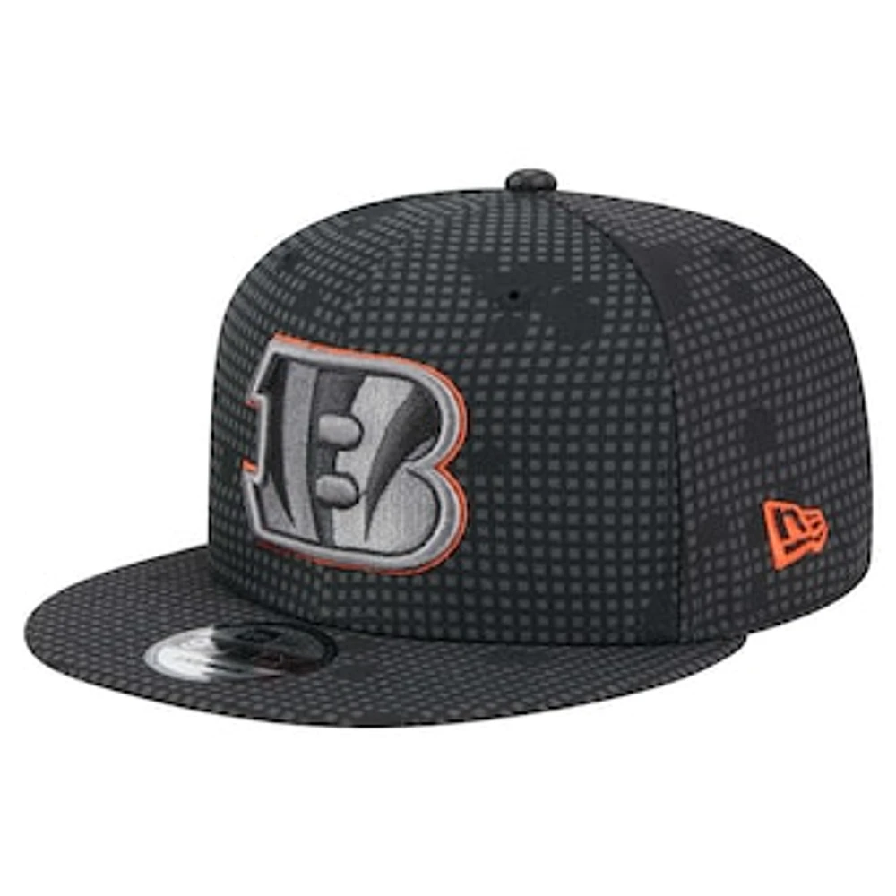 Men's New Era Black Cincinnati Bengals Midnight Ink Pop Outline 9FIFTY Snapback Hat