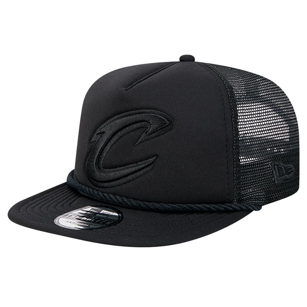 Men's New Era Black Cleveland Cavaliers Tone Foam Meshback Golfer Snapback Hat