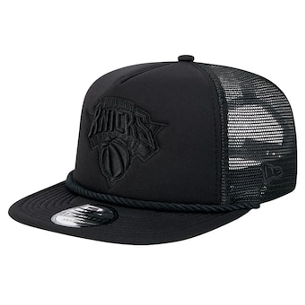 Men's New Era Black New York Knicks Tone Foam Meshback Golfer Snapback Hat