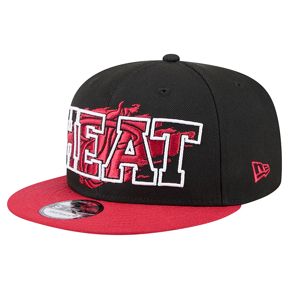 Men's New Era Black/Red Miami Heat Sport Night Splatter 2-Tone 9FIFTY Snapback Hat