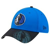 Men's New Era Blue Dallas Mavericks Sport Night 39THIRTY Flex Hat