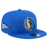 Men's New Era Blue Dallas Mavericks Throwback Pennant 59FIFTY Fitted Hat