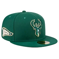 Men's New Era Hunter Green Milwaukee Bucks Throwback Pennant 59FIFTY Fitted Hat