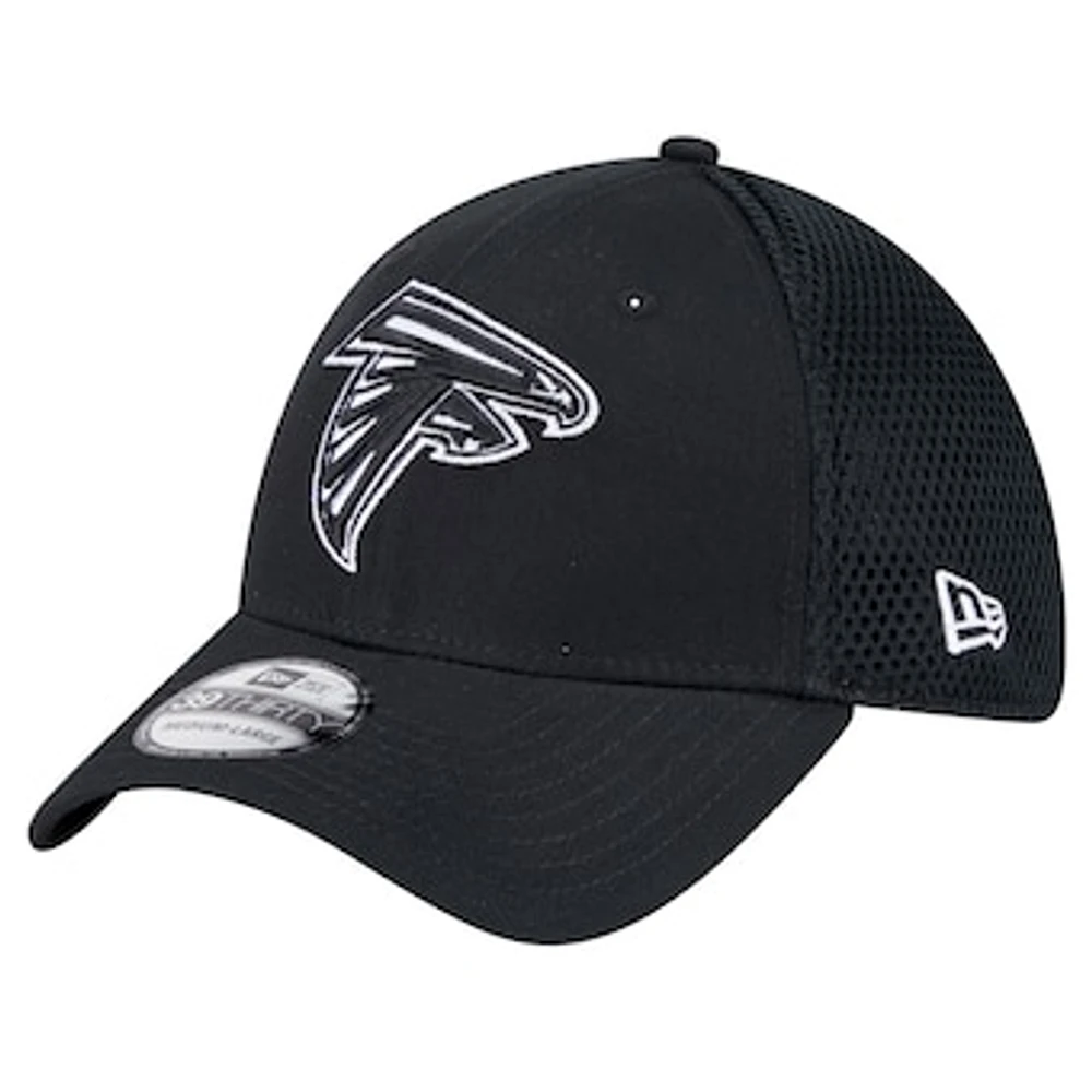 Men's New Era Black Atlanta Falcons Main Neo 39THIRTY Flex Hat