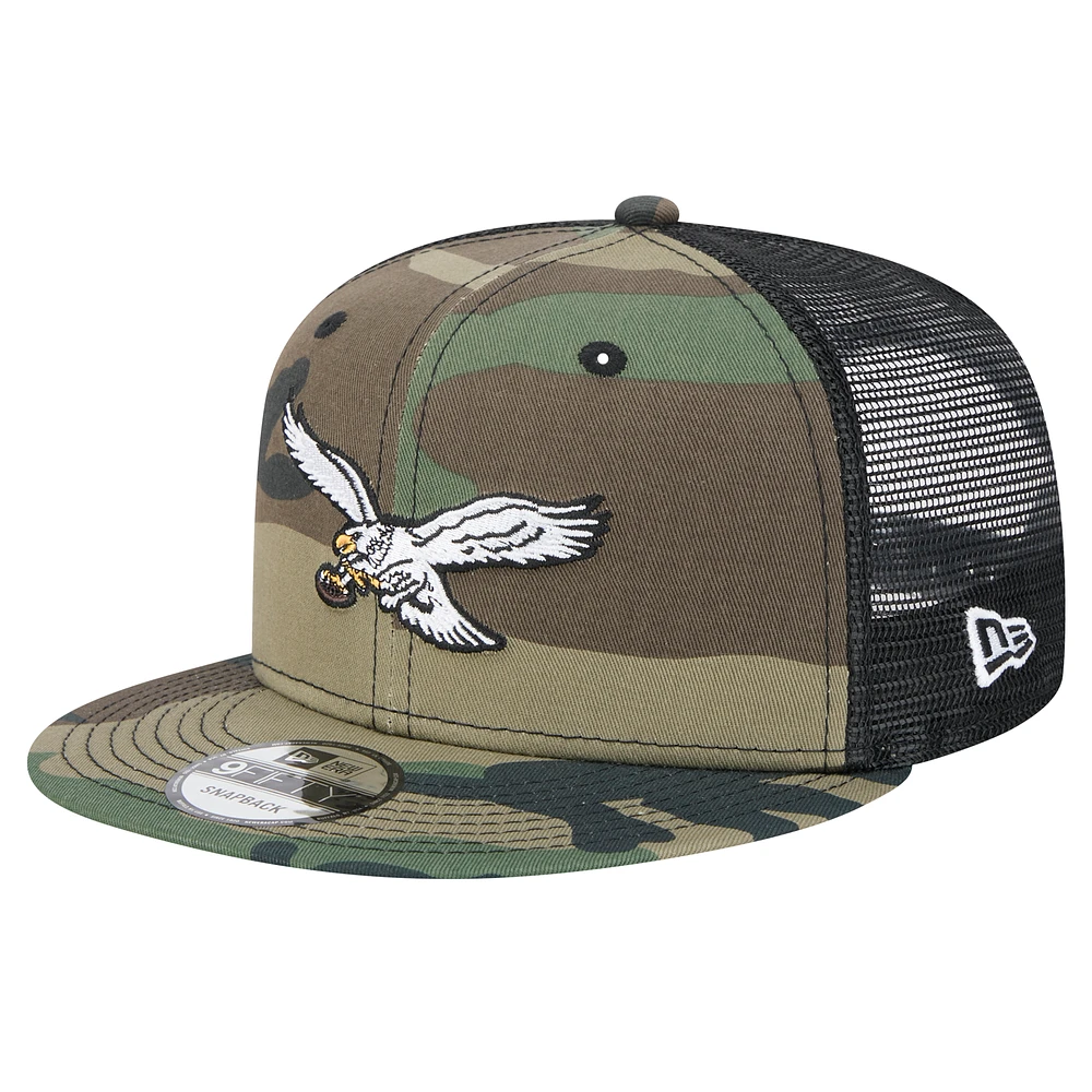 Men's New Era Camo Philadelphia Eagles Throwback Main Trucker 9FIFTY Snapback Hat