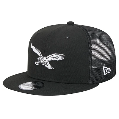 Men's New Era Black Philadelphia Eagles Main Trucker 9FIFTY Snapback Hat