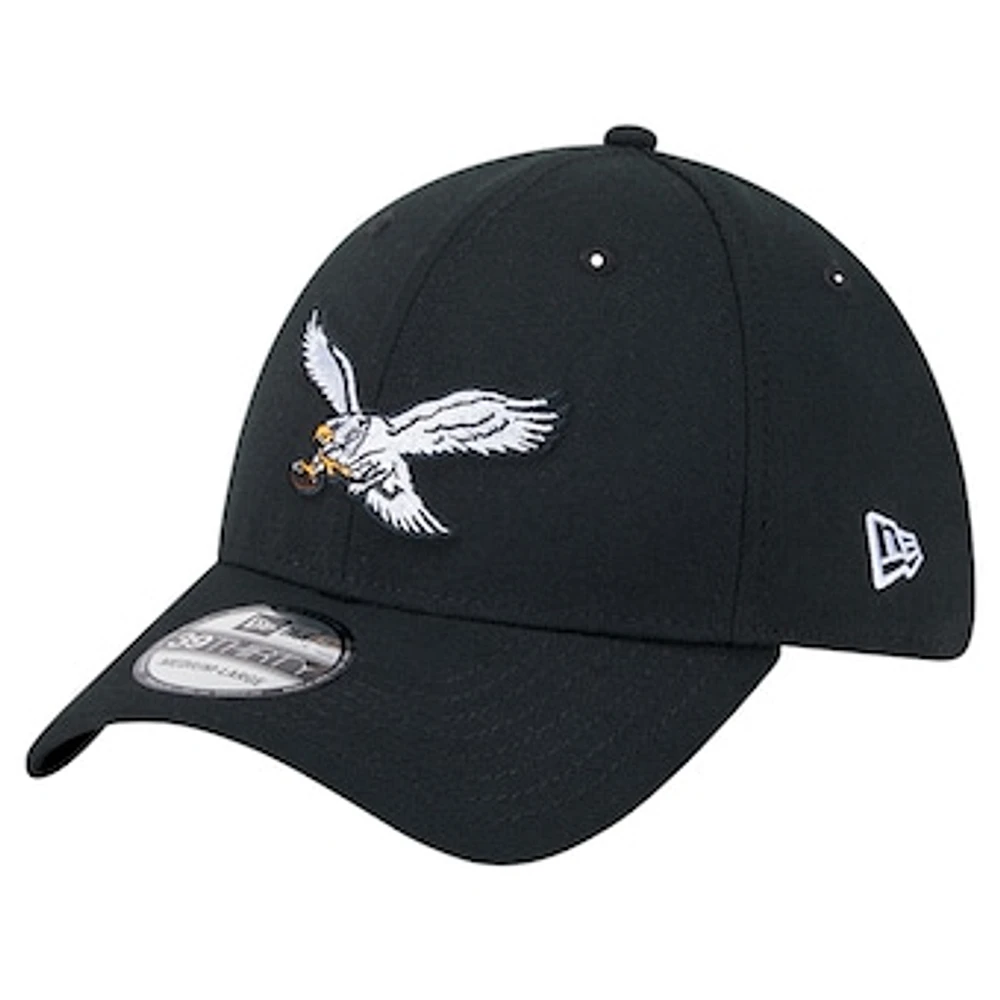 Men's New Era Black Philadelphia Eagles Throwback Main 39THIRTY Flex Hat