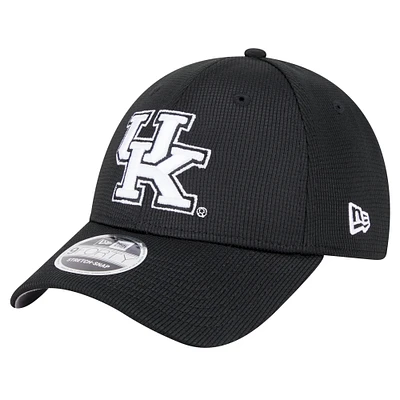 Men's New Era Black Kentucky Wildcats Pivot 9FORTY Stretch-Snap Adjustable Hat