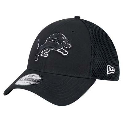 Men's New Era Black Detroit Lions 39THIRTY Flex Hat