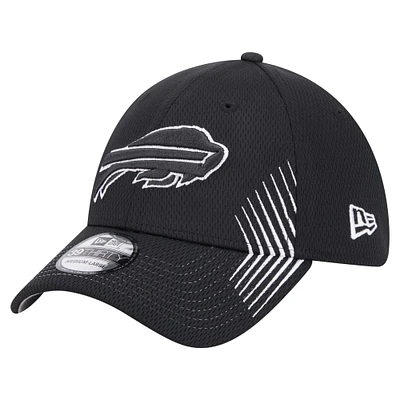 Men's New Era Black Buffalo Bills Sport Night Active 39THIRTY Flex Hat