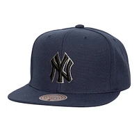 Men's Mitchell & Ness Navy New York Yankees Cooperstown Collection Eclipse Snapback Hat