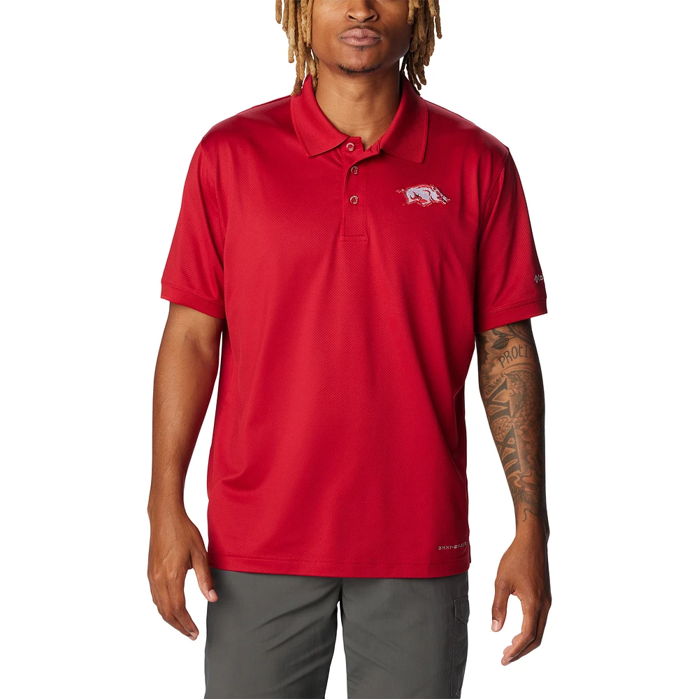 Men's Columbia Cardinal Arkansas Razorbacks Tamiami Omni-Wick Polo