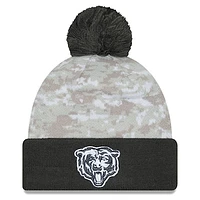 Men's New Era  White/Graphite Chicago Bears 2024 Salute To Service Digital Camo Cuffed Knit Hat with Pom