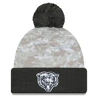 Men's New Era  White/Graphite Chicago Bears 2024 Salute To Service Digital Camo Cuffed Knit Hat with Pom