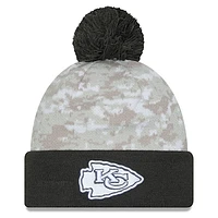 Men's New Era  White/Graphite Kansas City Chiefs 2024 Salute To Service Digital Camo Cuffed Knit Hat with Pom