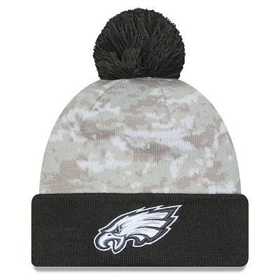 Youth New Era White/Graphite Philadelphia Eagles 2024 Salute To Service Cuffed Pom Knit Hat