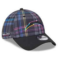 Men's New Era Black Los Angeles Chargers 2024 NFL Crucial Catch Plaid 39THIRTY Flex Hat