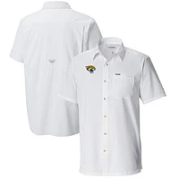 Men's Columbia Jacksonville Jaguars Slack Tide Omni-Wick Button-Up Camp Shirt