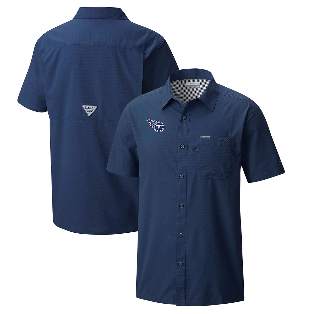 Men's Columbia Navy Tennessee Titans Slack Tide Omni-Wick Button-Up Camp Shirt