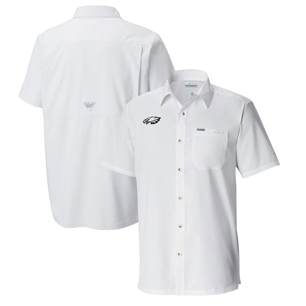 Men's Columbia Philadelphia Eagles Slack Tide Omni-Wick Button-Up Camp Shirt