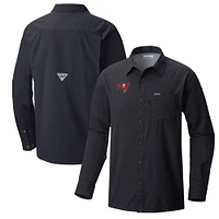 Men's Columbia  Black Tampa Bay Buccaneers Slack Tide Omni-Wick Long Sleeve Button-Up Shirt