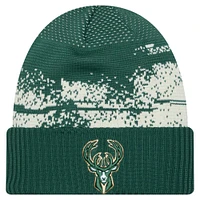 Men's New Era Green Milwaukee Bucks Tipoff Cuffed Knit Hat