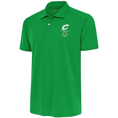 Men's Antigua  Kelly Green Cleveland Cavaliers Shamrock Tribute Polo