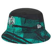 Men's New Era  Black/Kelly Green Boston Celtics Tip-Off Bucket Hat