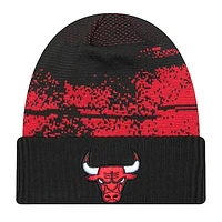 Men's New Era  Black Chicago Bulls Tip-Off Cuffed Knit Hat