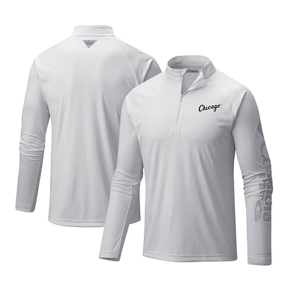 Men's Columbia White Chicago Sox Terminal Tackle Omni-Shade Raglan Quarter-Zip Pullover Top