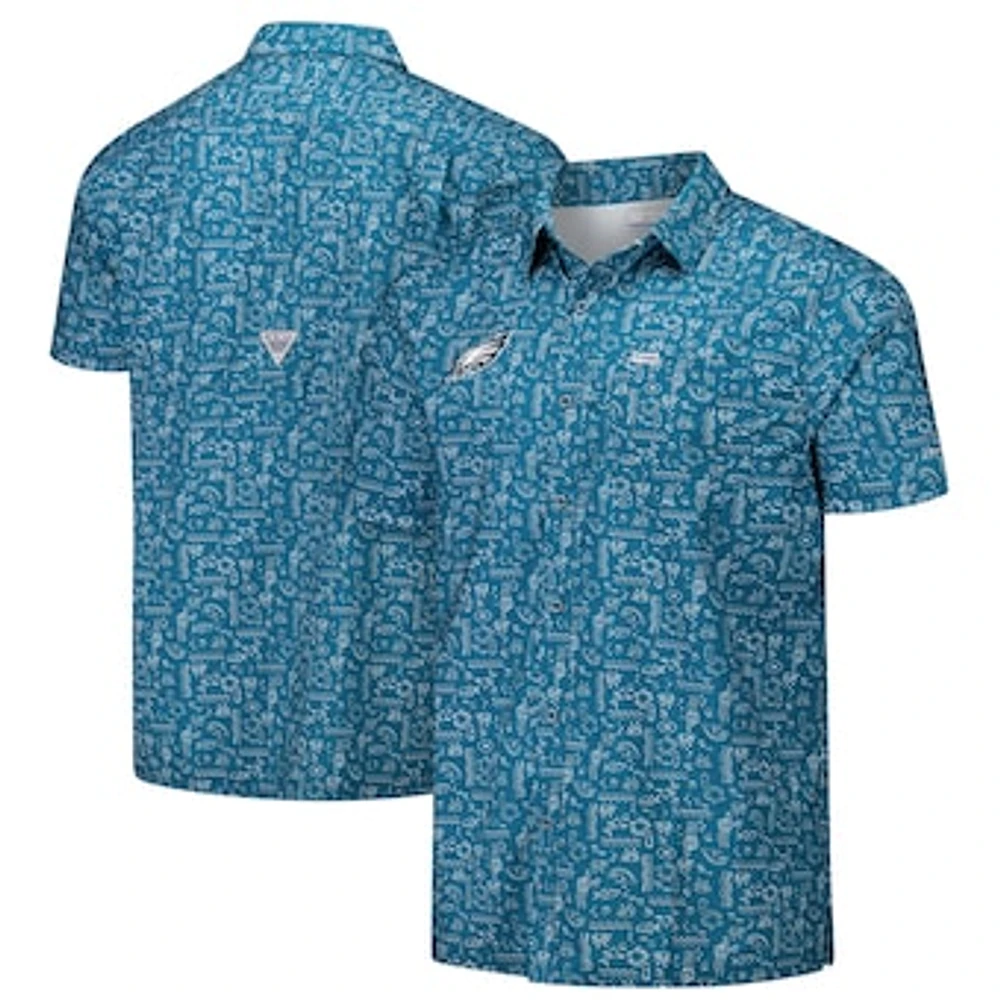 Men's Columbia PFG Green Philadelphia Eagles Super Slack Tide Omni-Wick Button-Up Shirt