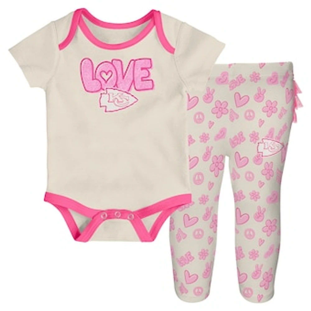 Girls Newborn & Infant White Kansas City Chiefs All The Love 2 Piece Bodysuit and Pants Set