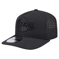 Men's New Era Black Los Angeles Lakers Vented 9FIFTY A-Frame Snapback Hat