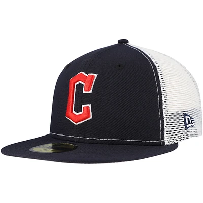 Men's New Era Navy Cleveland Guardians Team Color 59FIFTY Trucker Fitted Hat