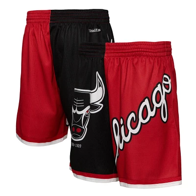 Men's Mitchell & Ness  Black Chicago Bulls Big Face 5.0 Fashion Shorts