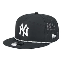 Men's New Era  Black New York Yankees Laser Cut 9FIFTY Snapback Hat