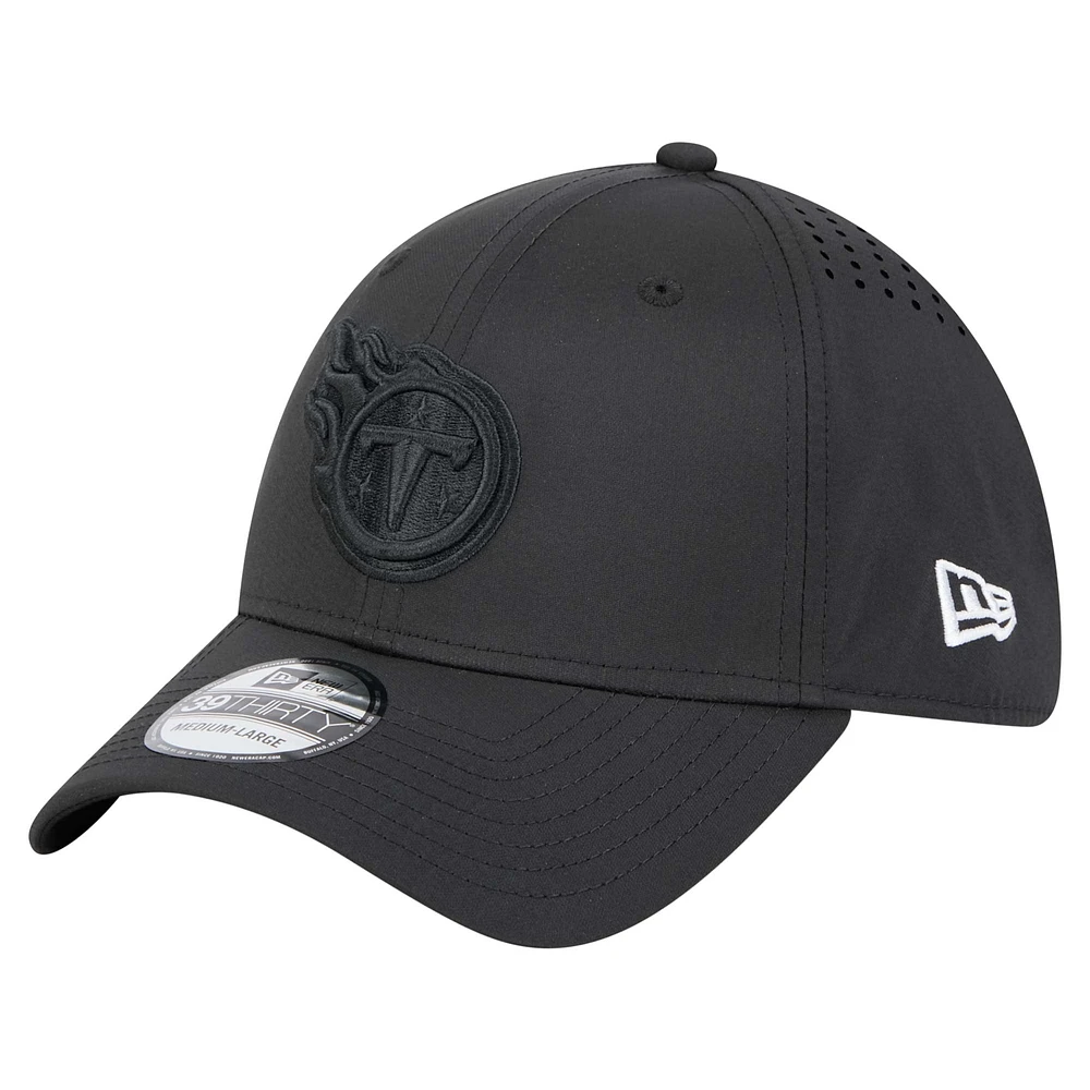 Men's New Era Black Tennessee Titans Hydro 39THIRTY Flex Hat