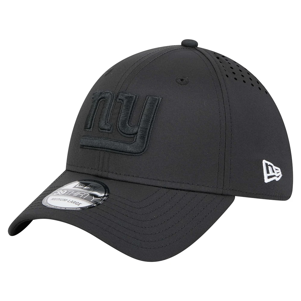 Men's New Era Black York Giants Hydro 39THIRTY Flex Hat