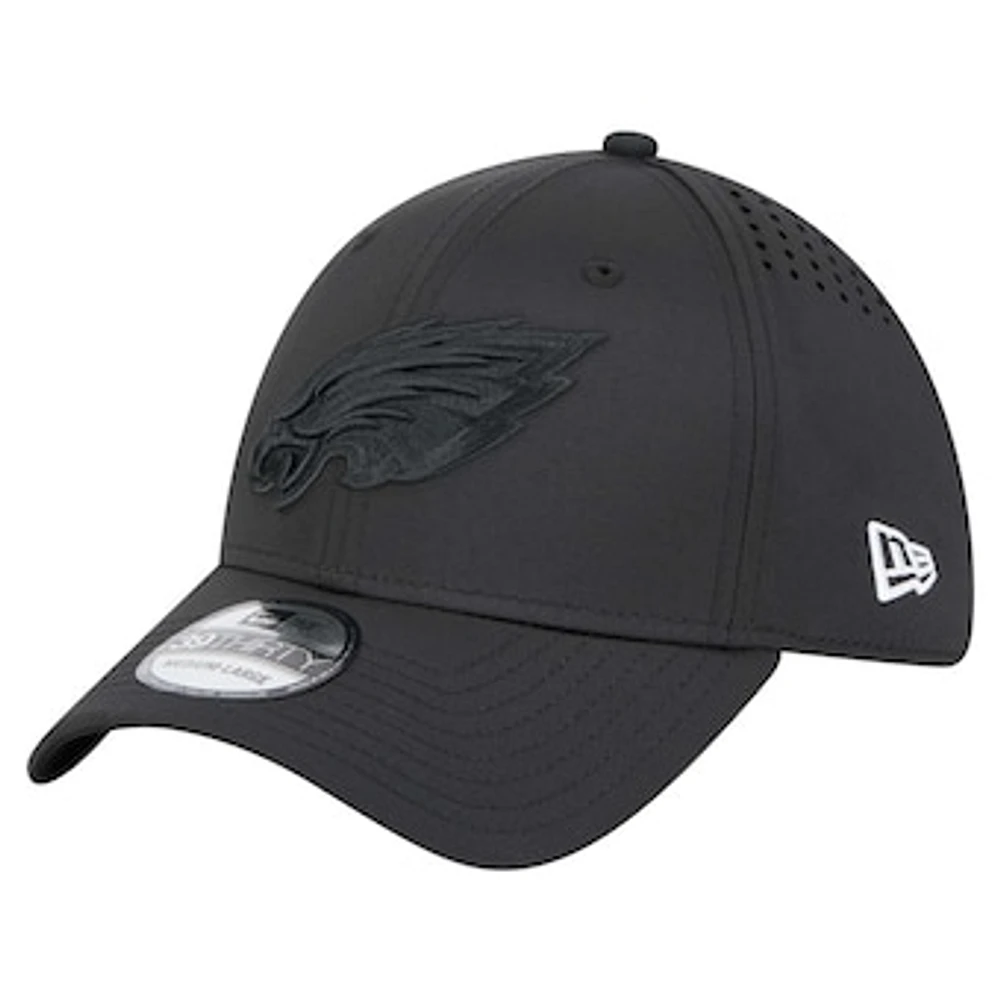 Men's New Era Black Philadelphia Eagles Hydro 39THIRTY Flex Hat