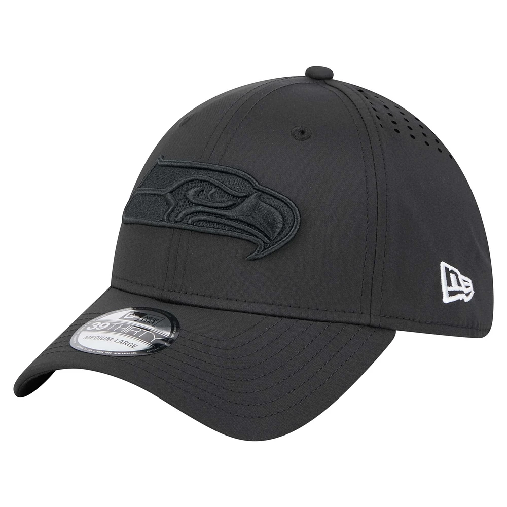 Men's New Era Black Seattle Seahawks Hydro 39THIRTY Flex Hat