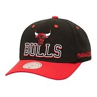 Men's Mitchell & Ness Black/Red Chicago Bulls Backside Script 2-Tone Pro Crown Adjustable Hat