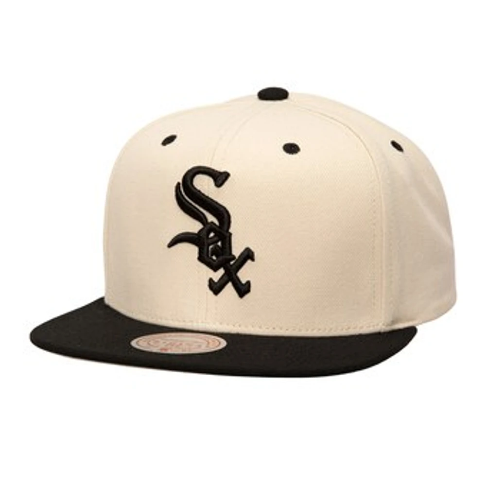 Men's Mitchell & Ness Cream Chicago White Sox Snapback Hat