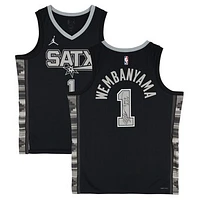 Victor Wembanyama San Antonio Spurs Autographed Black Jordan Brand Statement Edition Swingman Jersey with "2024 ROY" Inscription