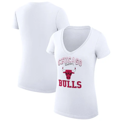 Women's G-III 4Her by Carl Banks White Chicago Bulls Team Logo Fitted V-Neck T-Shirt