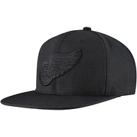 Men's Mitchell & Ness Black Detroit Red Wings Soul Strike Pearl Tonal Snapback Hat