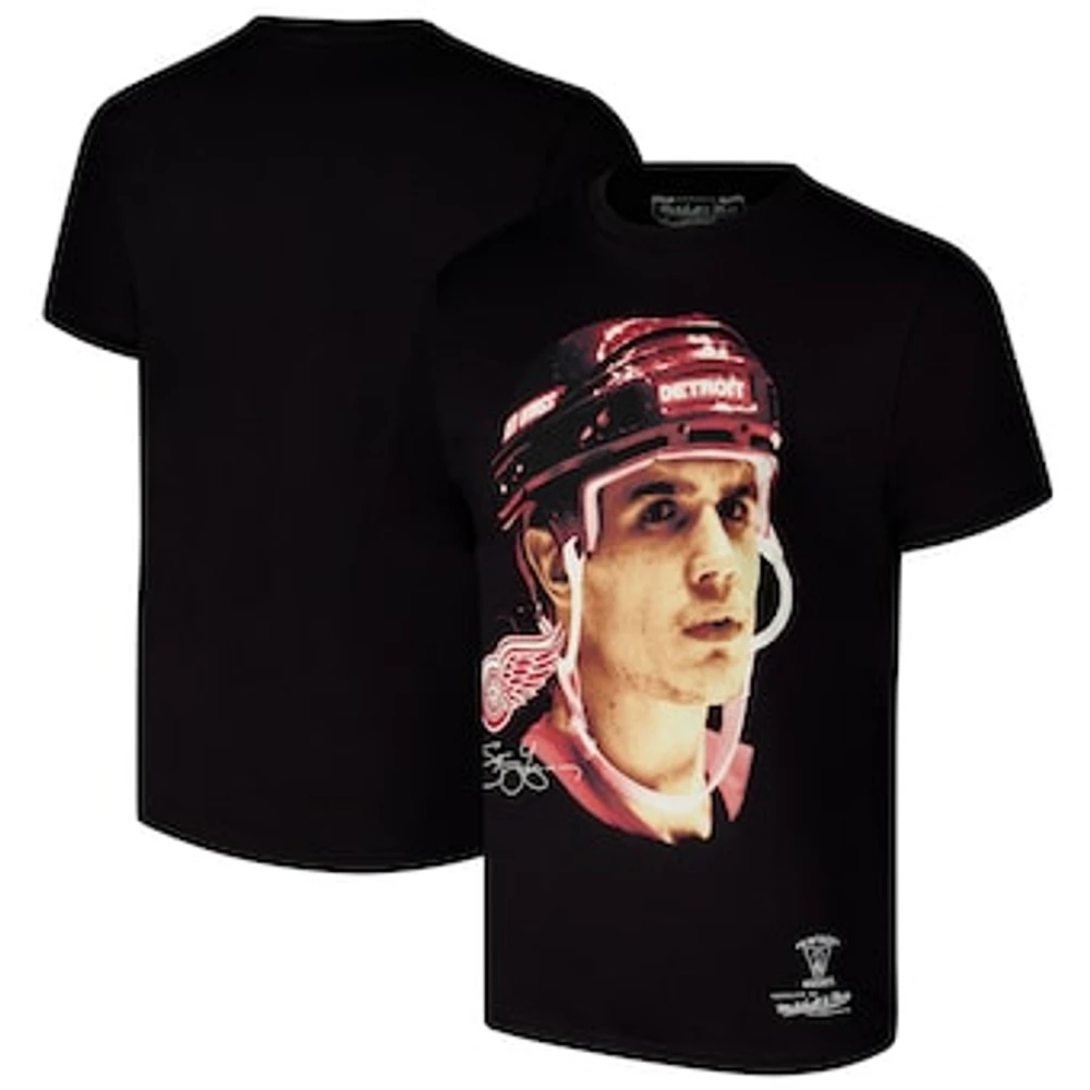 Men's Mitchell & Ness Steve Yzerman Black Detroit Red Wings Big Face T-Shirt