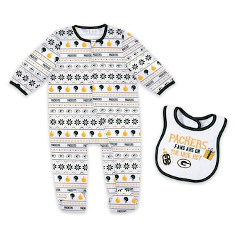 Newborn & Infant WEAR by Erin Andrews Green Bay Packers Allover Print Full-Zip Sleeper Bib Set