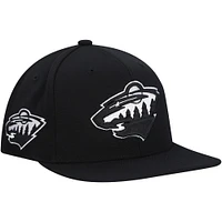 Men's Mitchell & Ness  Black Minnesota Wild Team Snapback Hat